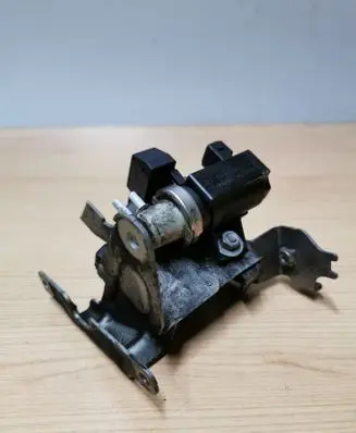 BMW 5 F10 F11 Turbo solenoid valve 7595374 091147