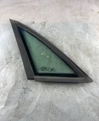 Audi A4 S4 B7 8E 8H Rear side window