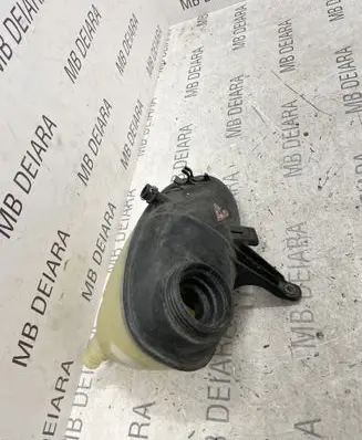 Mercedes-Benz S W222 Coolant expansion tank/reservoir A2225000949