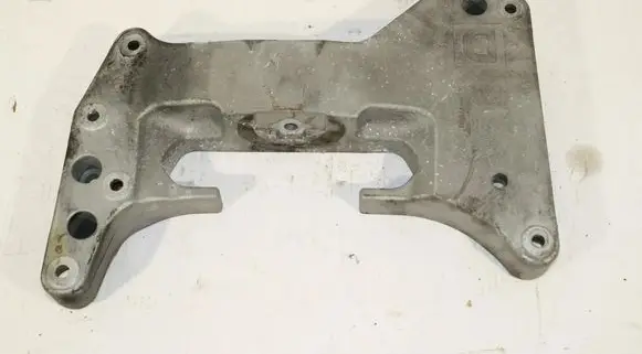 BMW 7 G11 G12 Gearbox mounting bracket 6861580