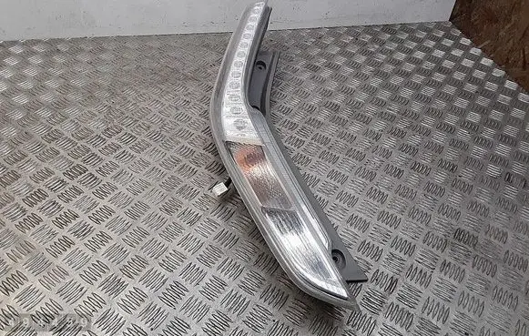 Nissan Leaf I (ZE0) Rear/tail lights 265553nf0a