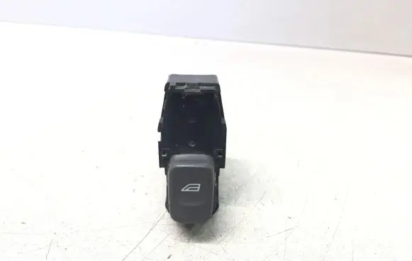 Volvo V70 Electric window control switch 9472275