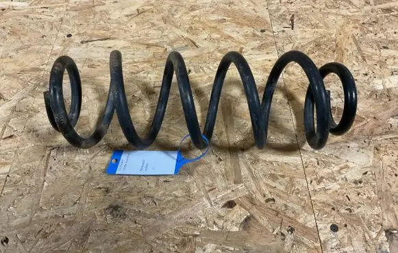 Suzuki SX4 Rear coil spring 