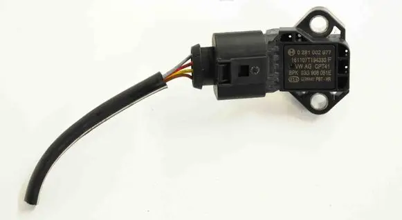 Volkswagen Golf VII Air pressure sensor 03G906051E
