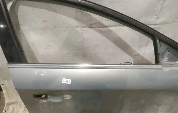 Ford Mondeo MK IV Front door glass trim molding