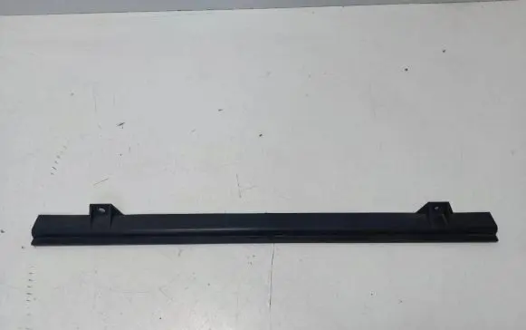 Jaguar XE Radiator trim GX738A107AB