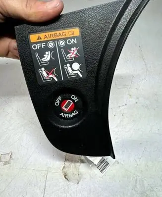 Honda Insight (B) pillar trim (bottom) 77210TM8