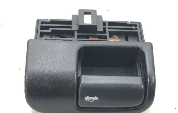 Nissan Altima Tailgate/trunk/boot exterior handle 