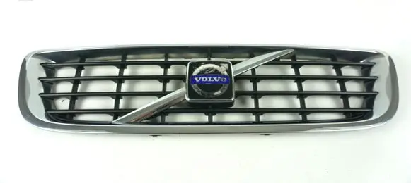 Front bumper upper radiator grill