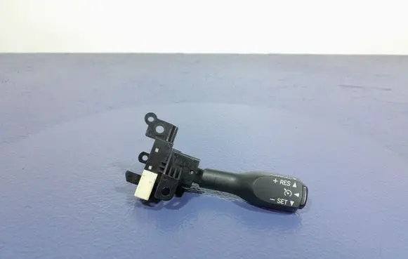 Toyota Prius (NHW20) Other switches/knobs/shifts 18A174