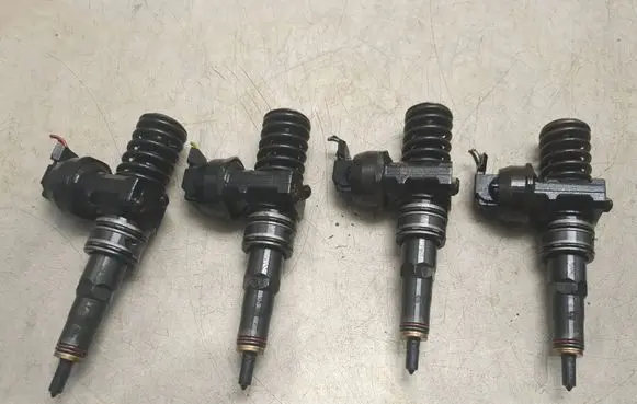 Skoda Superb B6 (3T) Fuel injectors set 0414720215