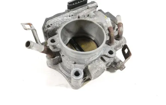 Honda Civic Throttle valve 16400-RSP-G01
