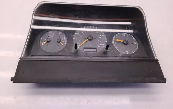 Speedometer (instrument cluster)
