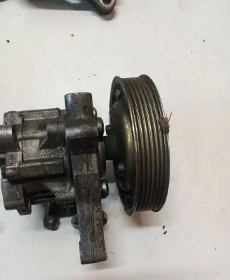 Volvo XC60 Power steering pump 31201150