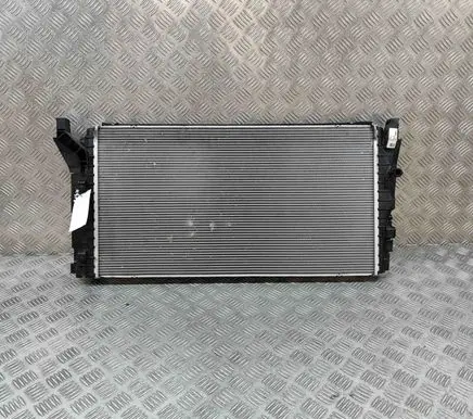 BMW 2 F44 Coolant radiator 8645783