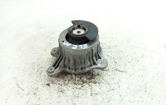Mercedes-Benz E W213 Engine mount bracket A2132403400