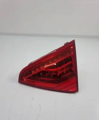 Tailgate rear/tail lights
