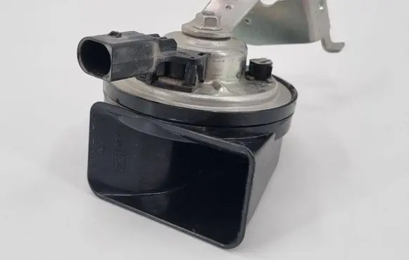 Mercedes-Benz A W177 Horn signal A2475403306