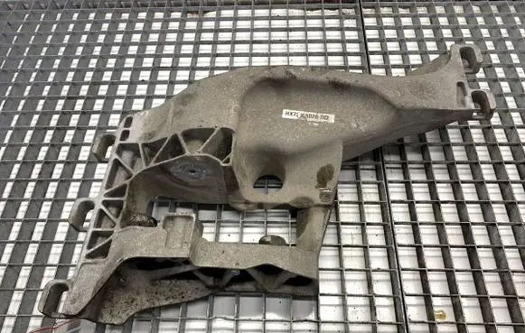 Jaguar F-Pace Gearbox mount HX736A026DC