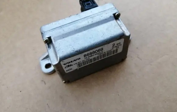 Volvo V70 ESP (stability system) control unit 8688069 8688068