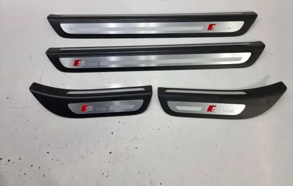 Audi Q5 SQ5 sill trim set (inner) 8R0853373 8R0853374 8R0853375