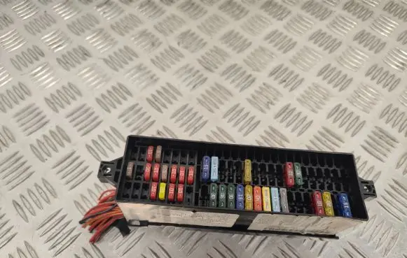 Volkswagen Jetta VI Fuse module 5C0970005F 5C0970039B 5C0970076D