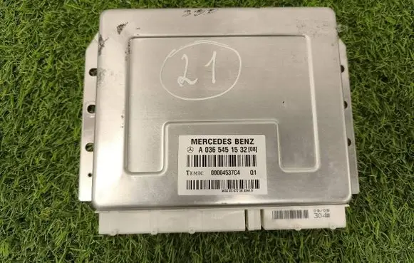 Mercedes-Benz CLS AMG C219 Suspension control unit/module A0365451532 00004537C4