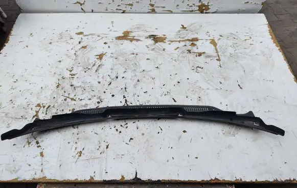 Volkswagen Caddy Wiper trim 
