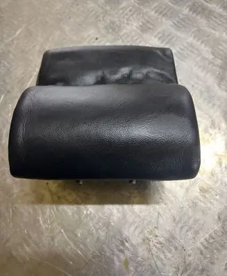 Toyota RAV 4 (XA30) Rear seat headrest 