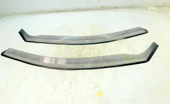 Skoda Octavia Mk2 (1Z) Front door wind deflector 190305