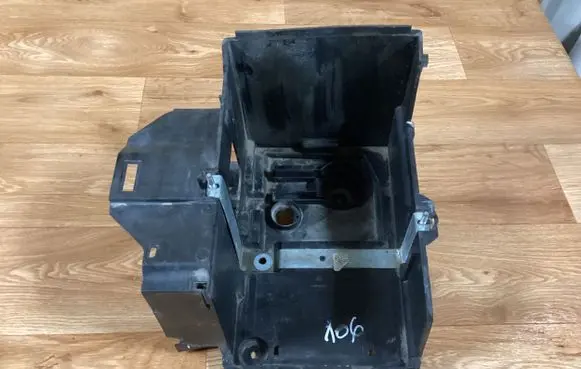Ford Focus Battery box tray 3M5110723A 3M5110723AD