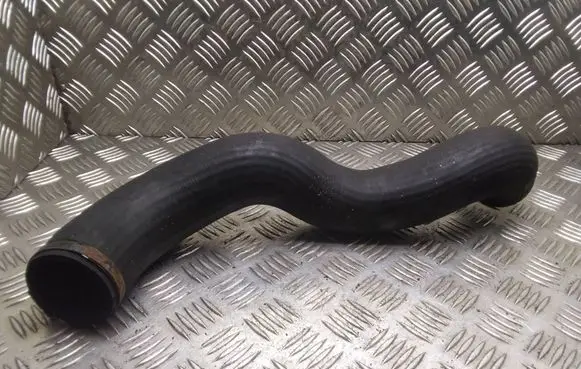 Volvo V70 Intercooler hose/pipe