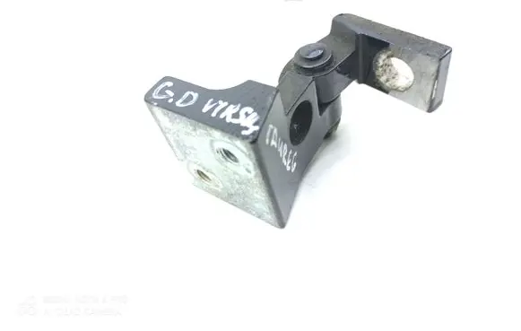 Volkswagen Touareg I Rear door upper hinge