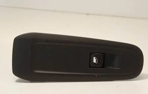 Peugeot 308 Electric window control switch 1336251X E31428