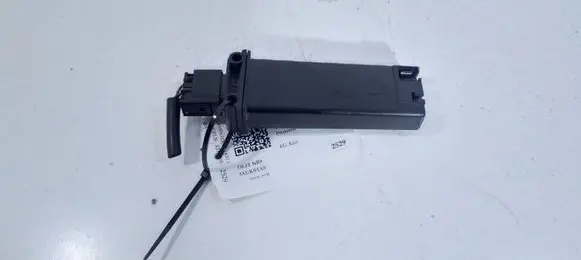 Audi A8 S8 D3 4E Tire pressure sensor 4E0907277