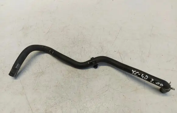 Volvo XC40 Engine coolant pipe/hose 32222095