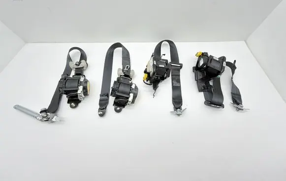 Subaru Outback (BT) Set of seat belts