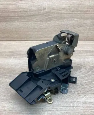 BMW 3 E46 Tailgate/trunk/boot lock/catch/latch 8125604