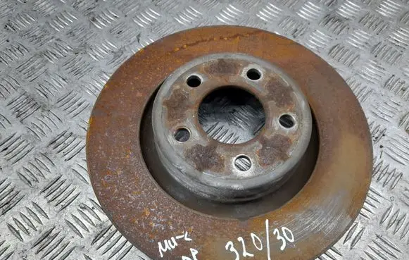 Ford Mustang VI Front brake disc FR3C1125FB