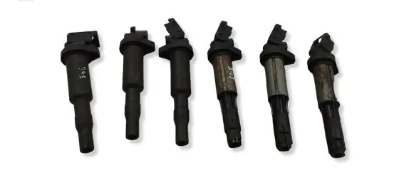BMW X3 E83 High voltage ignition coil 8647689