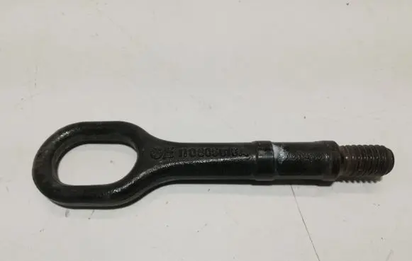 Volkswagen PASSAT CC Towing hook eye 1T0805615A