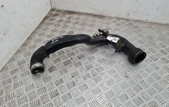 Audi A4 S4 B7 8E 8H Intercooler hose/pipe 8E0145762