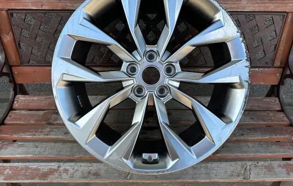 KIA Sorento IV R20 alloy rim 
