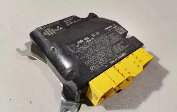 Mercedes-Benz C AMG W205 Airbag control unit/module A2059001814 A2059018308