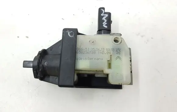 Fuel tank cap lock motor