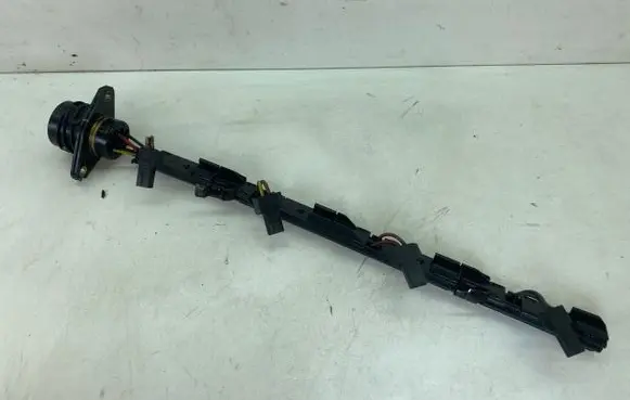 Volkswagen Touran I Fuel injector wires 038971803