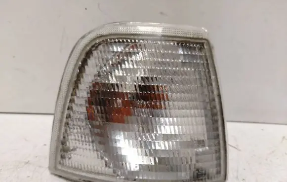 Audi 80 90 S2 B4 Front indicator light 014411505
