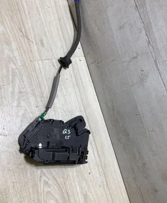 Audi Q3 F3 Rear door lock 5TA839015E