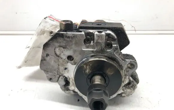 BMW 3 E92 E93 Fuel injection high pressure pump 7798333