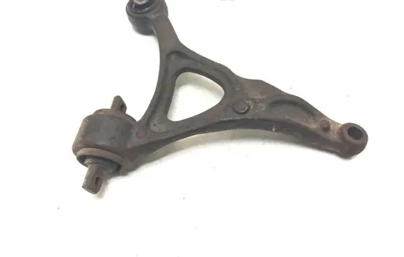 Volvo XC90 Front lower control arm/wishbone